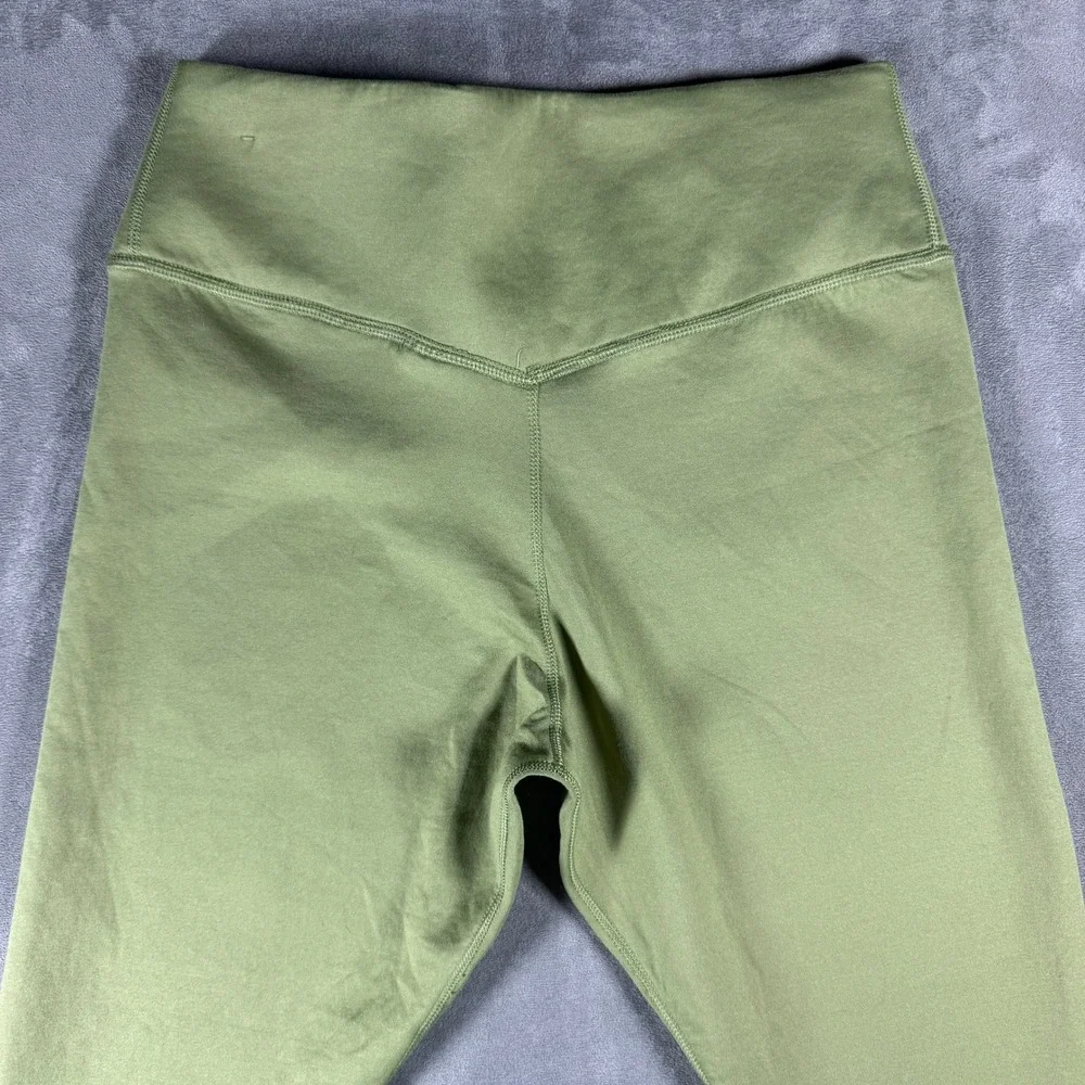 Nike Therma-FIT Women Medium Green Training Leggings Athletic Pants